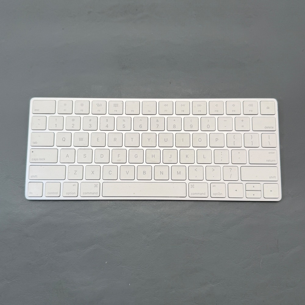 Apple Magic Keyboard Model: A1644 Tested Working - Picture 2 of 12